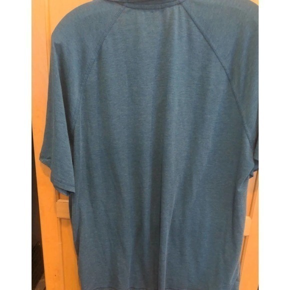 LL Bean Polo Shirt Traditional Fit Men’s Large Blue Short Sleeve polyester blend - Picture 2 of 4